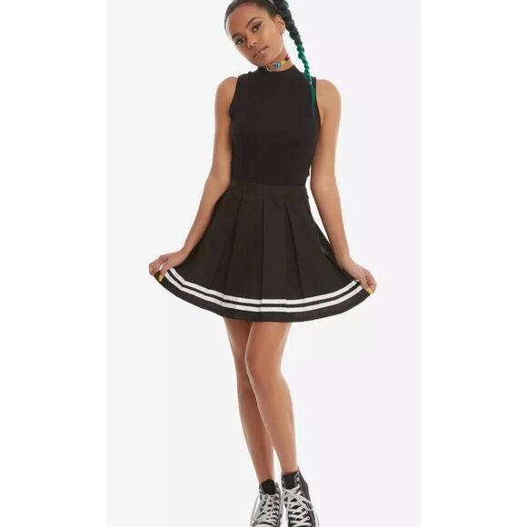 Hot Topic | Black with White Stripes Mini Cheer Skirt | Size Medium - Picture 2 of 8